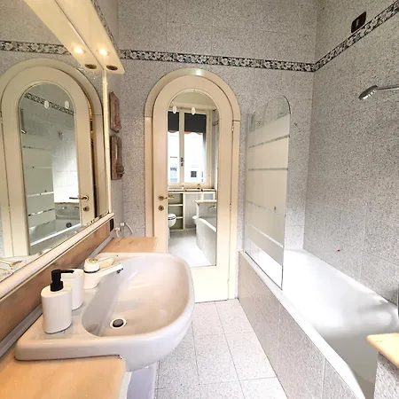 Yr - Nolo Apartman Milánó